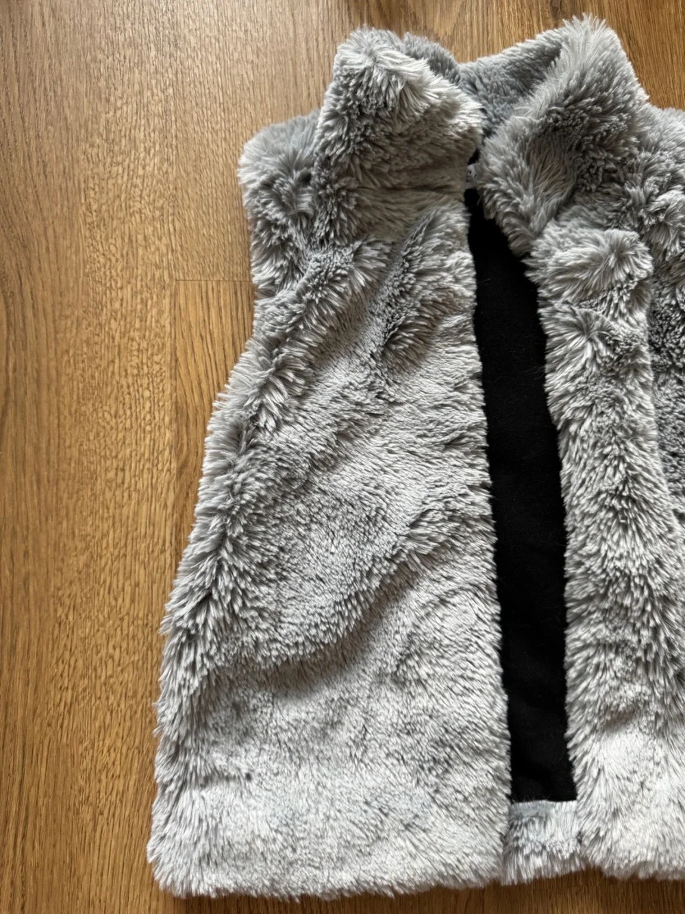 Girls Gray Faux Fur Zip Vest